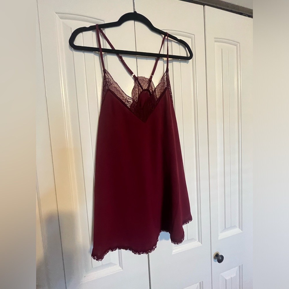 Women’s size L tank top.